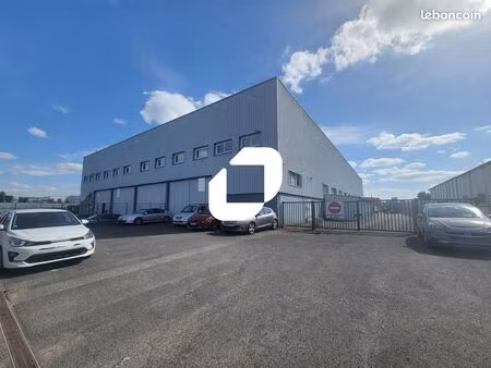 local d'activité 4 800 m²
