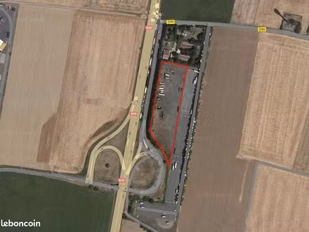 a louer terrain 13000m²
