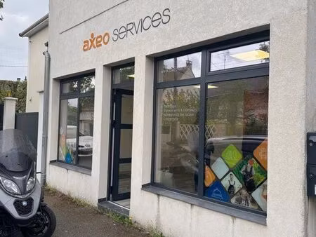 local commercial