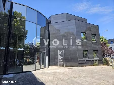 bureaux 254 m²