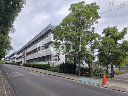 bureaux 800 m²