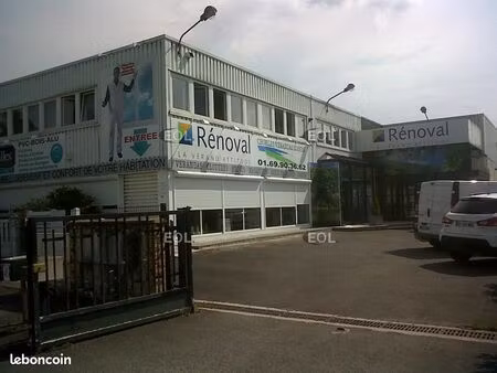 local d'activité 517 m²
