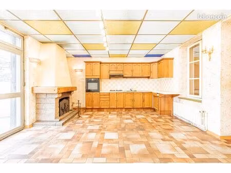 maison 10 pièces 200 m²