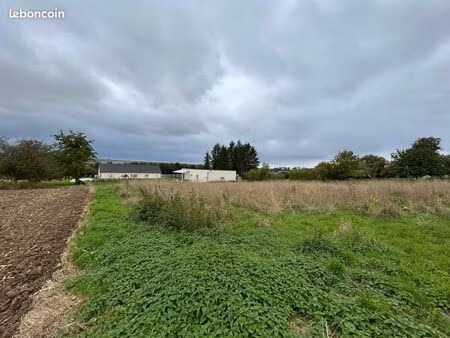 terrain 1610 m² inaumont