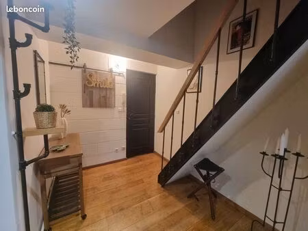 immeuble 280 m² sedan