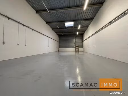 local d'activité 279 m²