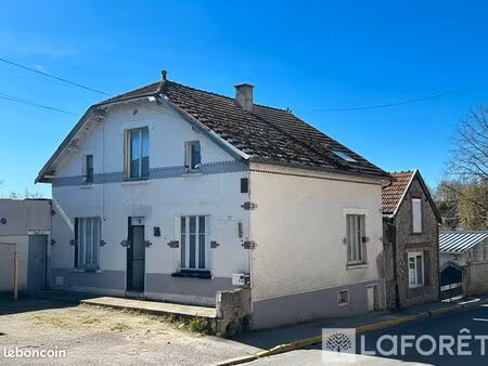propriété 4 pièces 125 m²
