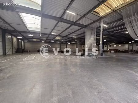 local d'activité 2 750 m²
