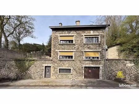 maison 8 pièces 146 m²