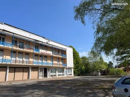 immeuble de 400 mètres carrés