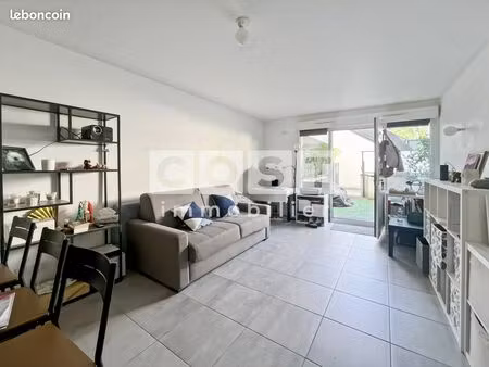 studio 1 pièce 34 m²