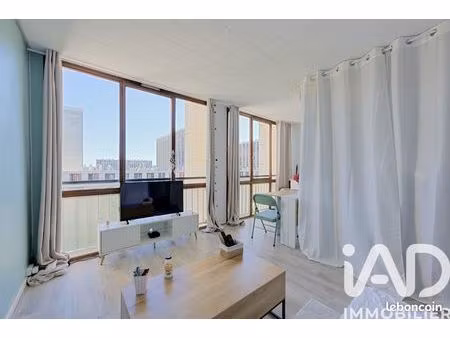 studio 1 pièce 26 m²