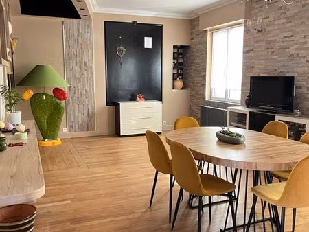 appt t4 rénové avec balcon-lumineux et traversant–aucun travaux-tête bouchon de champagne