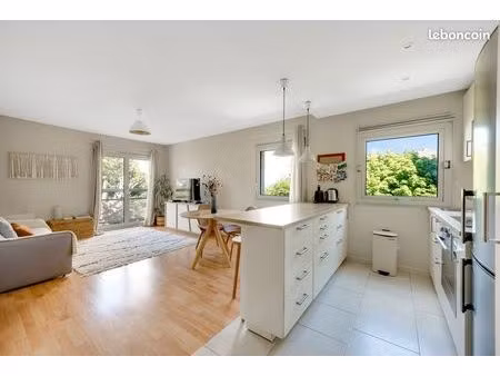 t2 lumineux 49m2 au calme - 3min de la gare transilien d'asnières-sur-seine