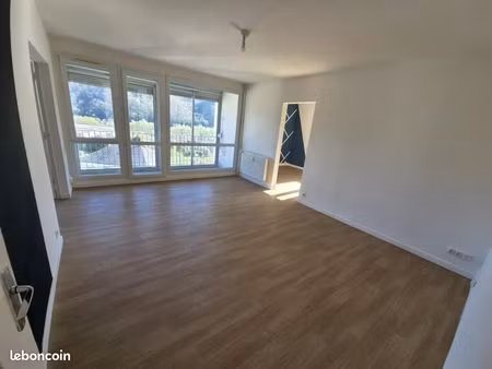 appartement 4 pièces 77 m²