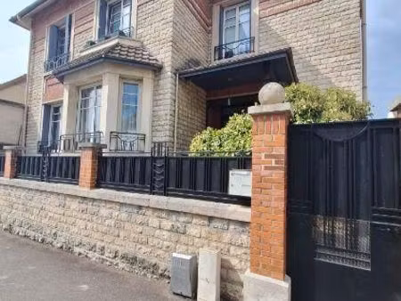 maison 6 pièces 160 m²