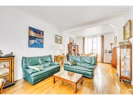 maison de ville 7 pièces 135 m²