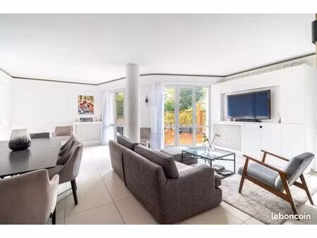 appartement 3 pièces 104 m²