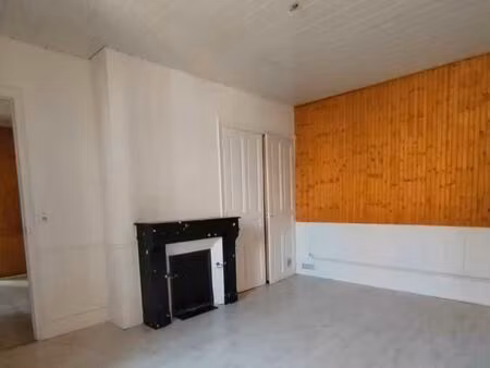 f2 bis à louer ste savine