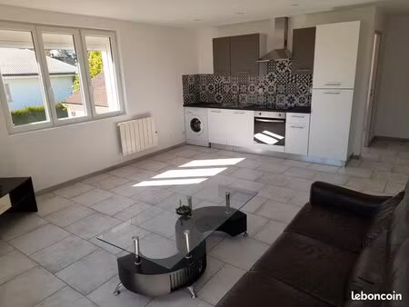 appartement t2 meublée 50 mètres carrés