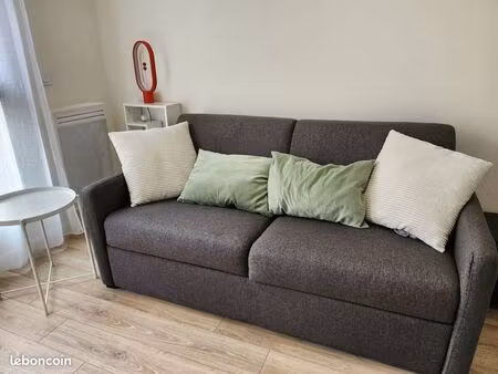 à louer – studio meublé tout confort – idéalement situé