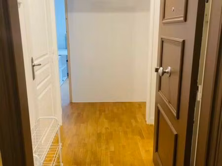 un beau t3 à louer à rueil malmaison