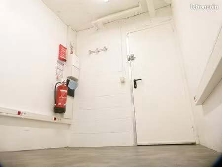 local de stockage et de loisirs - 10 m²