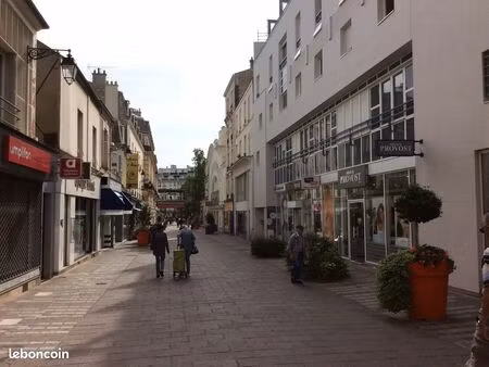 superbe appartement t2 à 200 m de la gare de colombes