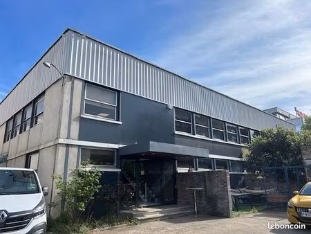 local industriel 92700 colombes