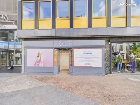 local commercial 43 m²