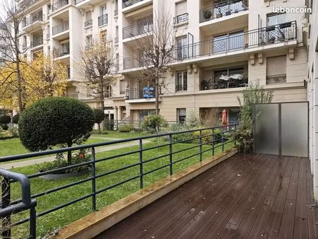 bureaux 83 m²