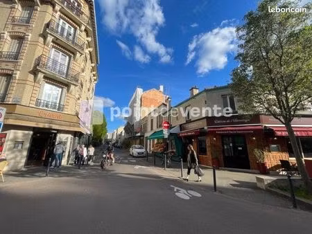 commerce beauté/coiffure 126 m²