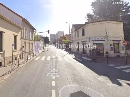 local commercial 167 m²