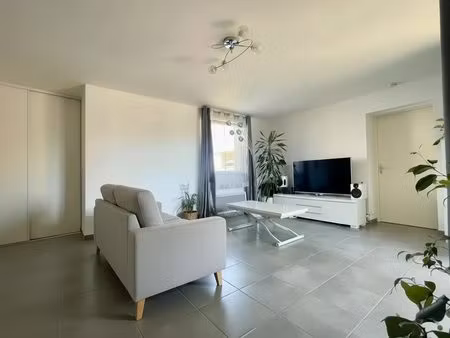 t4 dernier étage - terrasse - pkg