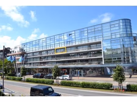 ruim twee slaapkamer appartement te oostduinkerke