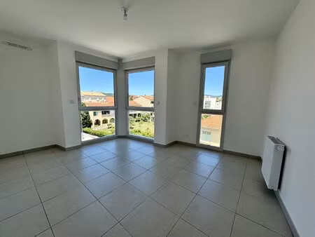 appartement type 3 neuf la londe