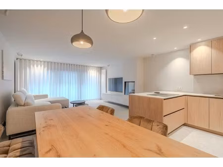 prachtig appartement met 2 slaapkamers en ruime terrassen!