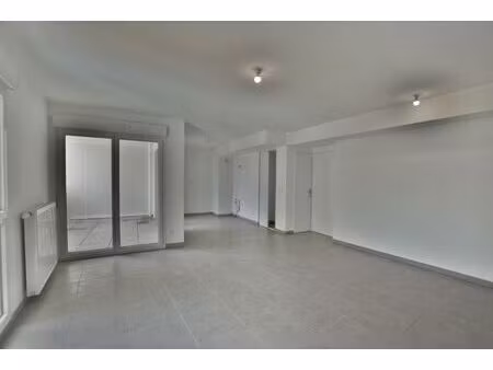 t3 - 1 rue koenig 69800 saint priest