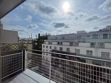 superbe studio meublé de 33 m² avec vue tour eiffel