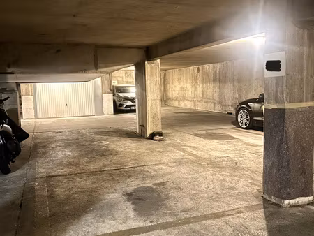 parking moto sécurisé à louer paris 12e (rue de picpus)
