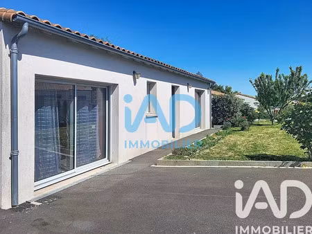 maison traditionnelle à champdeniers (79220)