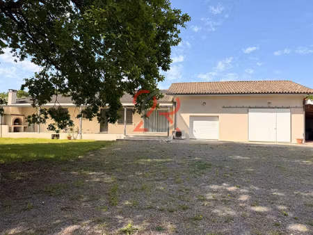 charmante maison familiale 3 chambres avec carport et dépend