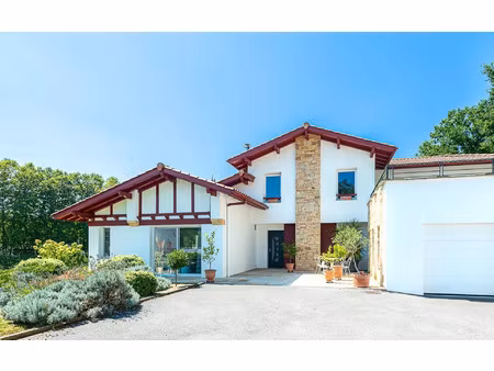 maison espelette 220 m² t-4 à vendre  750 000 €