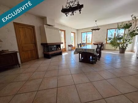 maison 160m2 avec dépendances et terrain