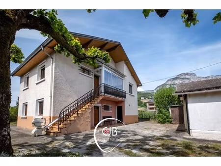 saint-alban-leysse – maison avec 2 logements et fort potentiel locatif