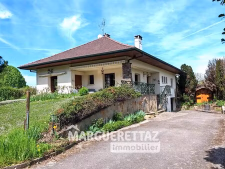maison 5 pièces avec 1900 m² de terrain à st pierre en faucigny