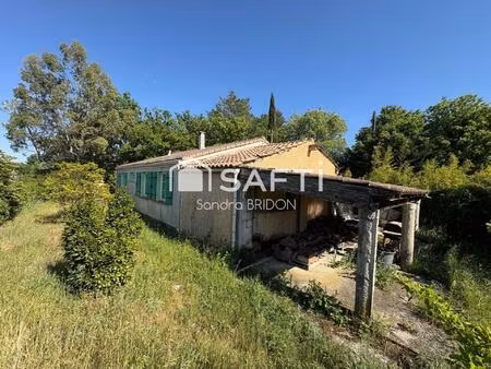 villa de plain pied avec joli jardin