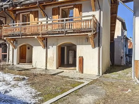 cœur de serre-chevalier maison de village entièrement repensée en 2012