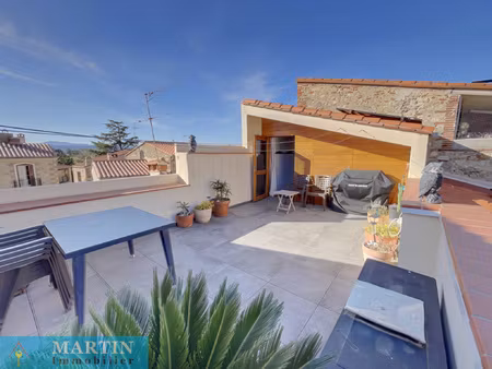 maison de village avec grande terrasse