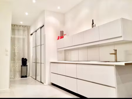 location meublée appartement 4 pièces 91 m² à cannes la bocca (06150)  5 050 €